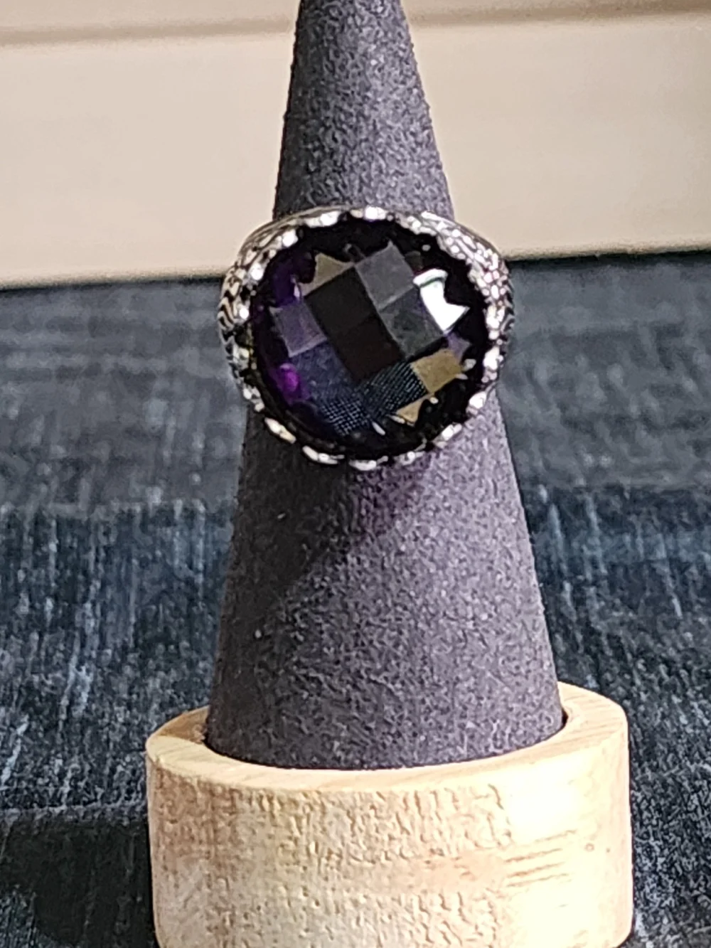 Sterling Silver Crown Statement Ring with Purple Faceted Stone Sz 9 Vintage Look